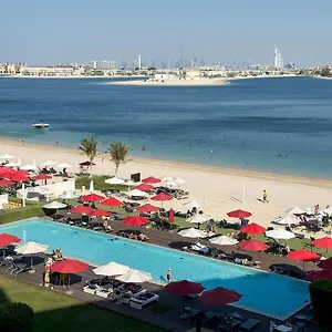 تحقق من التوفر